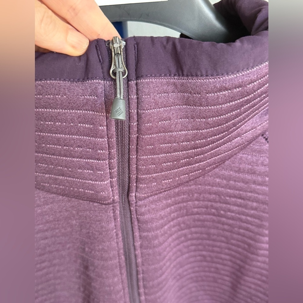 Women’s Columbia 1/2 zip Plum Pull Over, Size XL - Picture 9 of 12